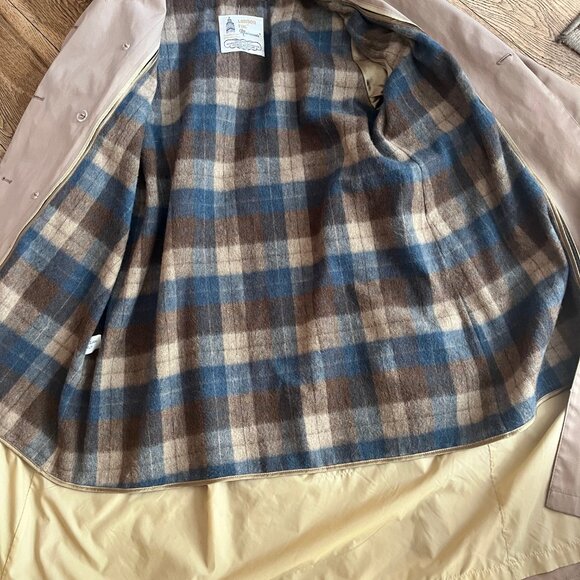 Vintage London Fog Tan Trench Rain  Zip wool lining/removable Women's Sz 12 P - Picture 7 of 14